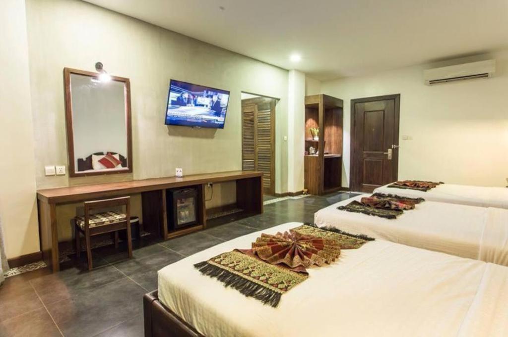 Yeak Loam Hotel Banlung Luaran gambar